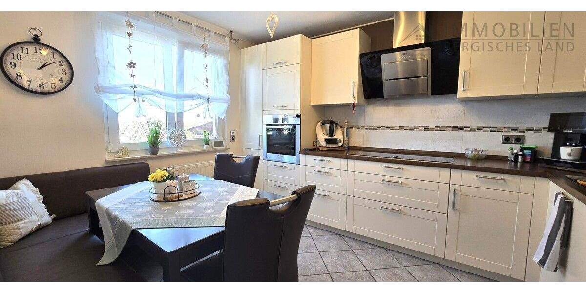 Doppelhaushälfte Hückeswagen Wiehagen - 5 Zimmer, 120 m&sup2;, 425.000&euro; | Angebot:25800230