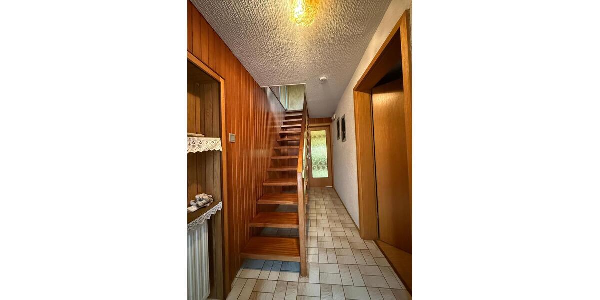 Einfamilienhaus Nonnweiler - 11 Zimmer, 190 m&sup2;, 195.000&euro; | Angebot:26921928