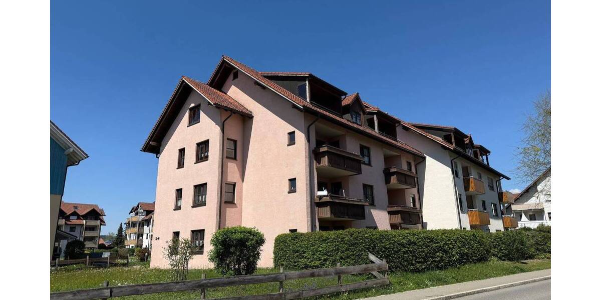 Kurzfristig beziehbare, sehr gepflegte 3,5 Zimmer-Wohnung mit Balkon in Isny 3 zimmer