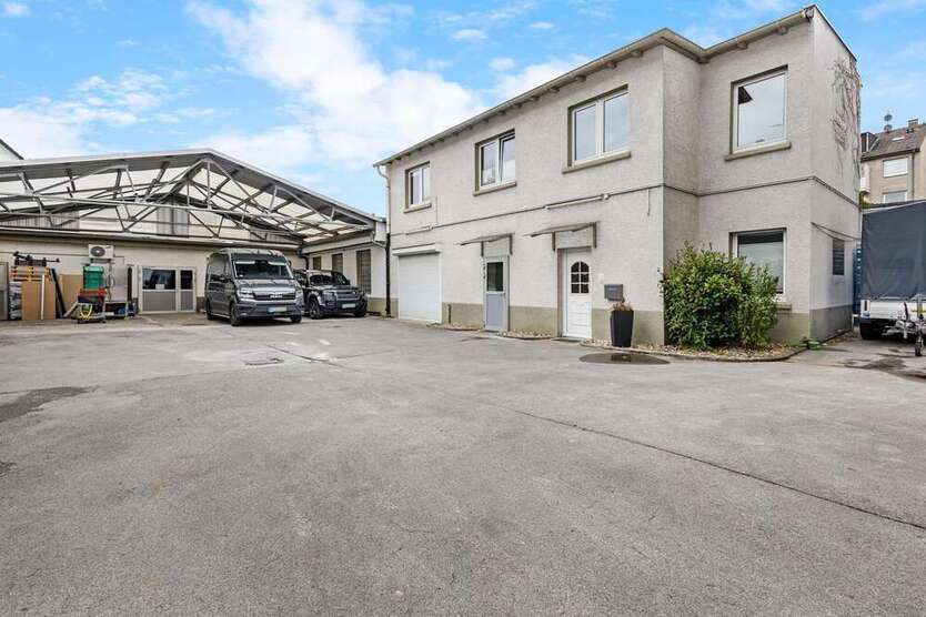 Halle in Gelsenkirchen 3.500 € 300 m²