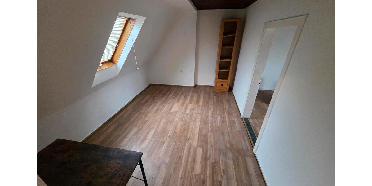 Reihenhaus Teuschnitz - 6 Zimmer, 145 m&sup2;, 920&euro; | Angebot:26113060