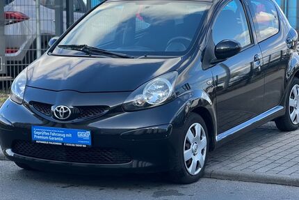Toyota Aygo (X) 82.313 km 4.990 &euro; Wildau 15745