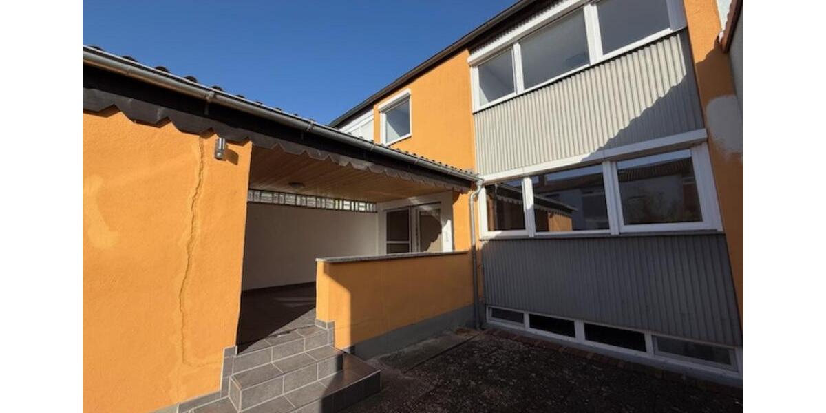Reihenhaus Bad Windsheim - 4 Zimmer, 105 m&sup2;, 1.050&euro; | Angebot:24715188