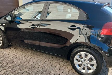 Kia Rio 110.000 km 4.900 &euro; Wolframs-Eschenbach 91639