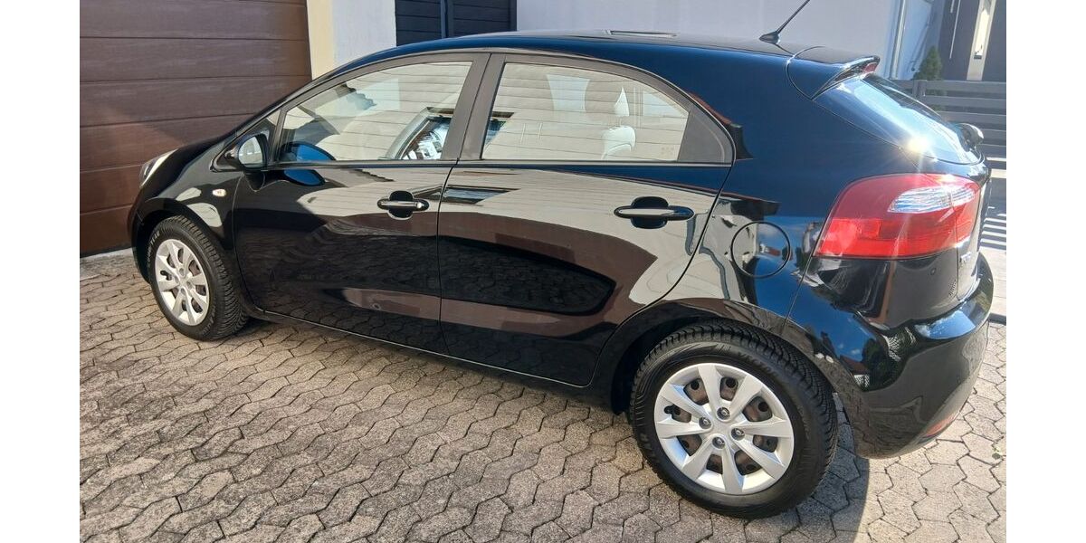 Kia Rio 110.000 km 4.900 &euro; Wolframs-Eschenbach 91639
