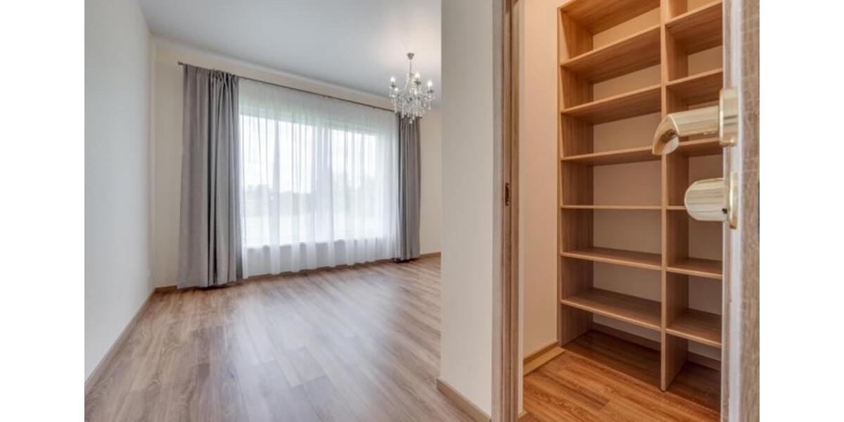 Einfamilienhaus Burgwedel - 4 Zimmer, 282 m&sup2;, 1.950&euro; | Angebot:25083624