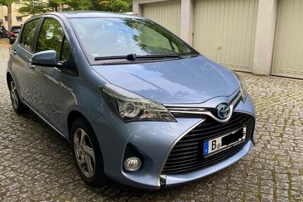 Toyota Yaris 80.665 km 12.500 &euro; Berlin 12057