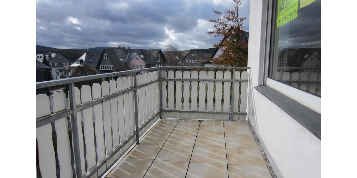 Hochparterre Schmallenberg - 4 Zimmer, 107 m&sup2;, 840&euro; | Angebot:26262990