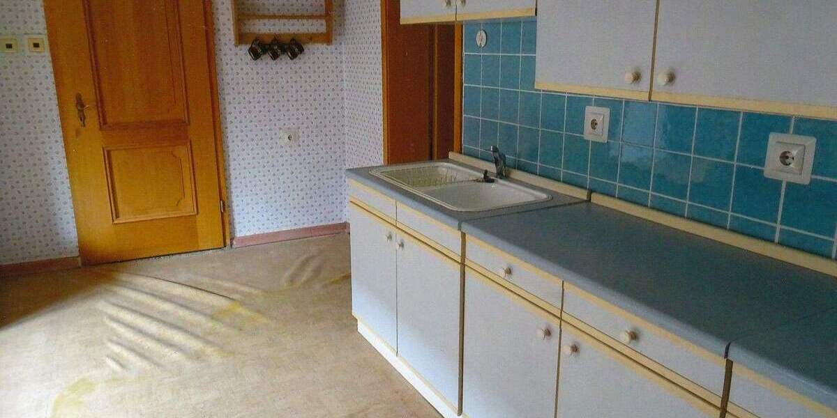 Einfamilienhaus Römhild Roth - 9 Zimmer, 191 m&sup2;, 58.000&euro; | Angebot:26053484