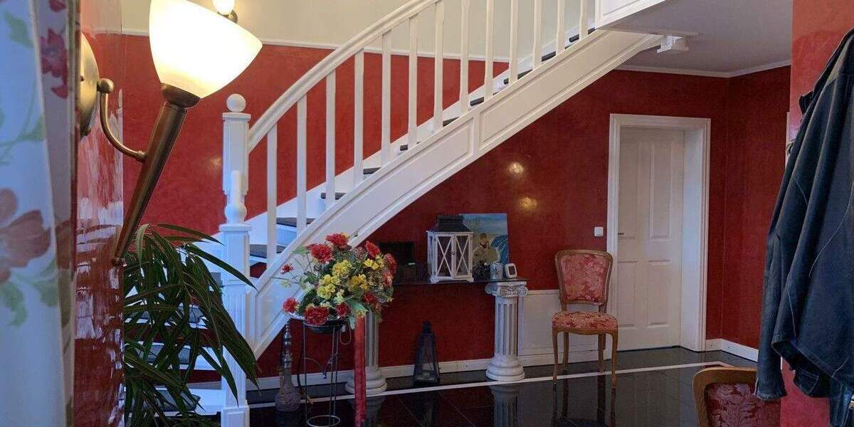 Exkl. Energiesparhaus in hochwertiger Bauweise mit traumhaften Ausblick, in ruhiger zentraler Lage 7 zimmer