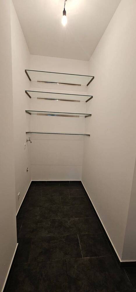 Sehr schöne sanierte 3 Zimmer Wohnung mit Balkon in Moers zu vermieten