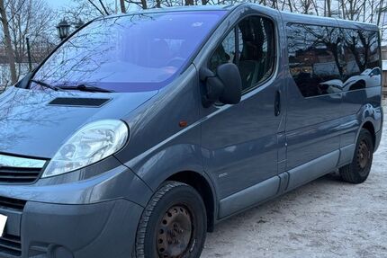 Opel Vivaro 195.000 km 7.990 &euro; Nürnberg 90439