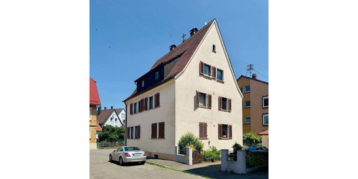 Dreifamilienhaus in begehrter Wohnlage von Friedrichshafen Stadtteil Hofen 9 zimmer
