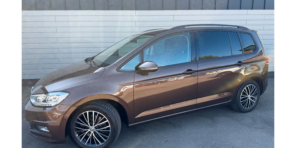 VW Touran 154.788 km 13.950 &euro; Neumünster 24536