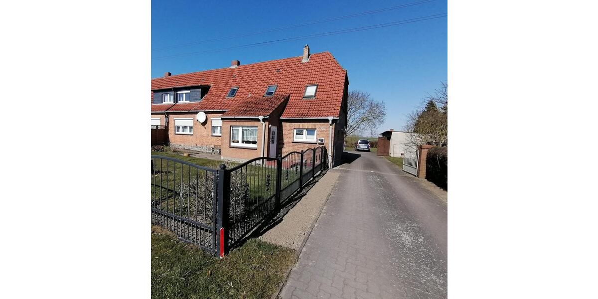 Doppelhaushälfte Güstrow - 8 Zimmer, 170 m&sup2;, 185.000&euro; | Angebot:26818849