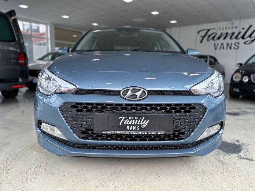 i20