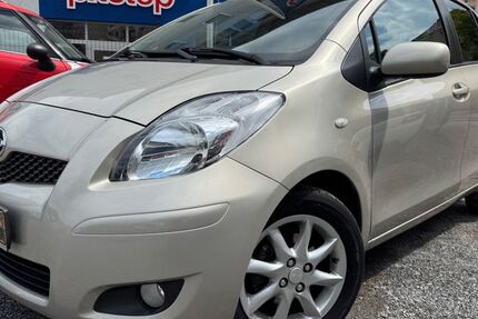 Toyota Yaris 94.000 km 4.299 &euro; Dresden 01159