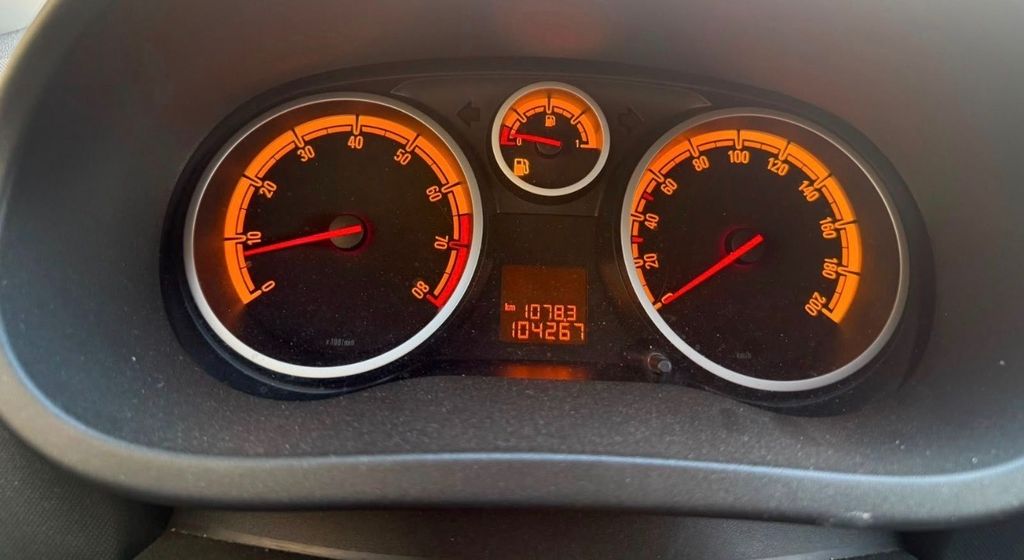 Opel Corsa 105.000 km 3.800 &euro; Weißenfels 06667