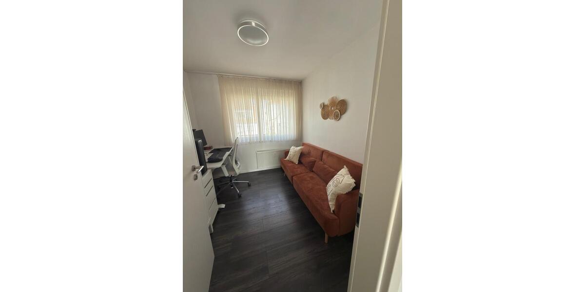 Etagenwohnung Schwieberdingen - 3 Zimmer, 74 m&sup2;, 1.060&euro; | Angebot:25905201