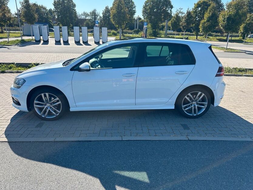 VW Golf 82.000 km 12.400 € Brühl 68782