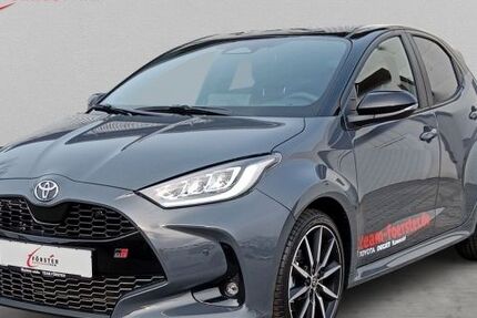 Toyota Yaris 8.000 km 29.840 &euro; Pirna 01796