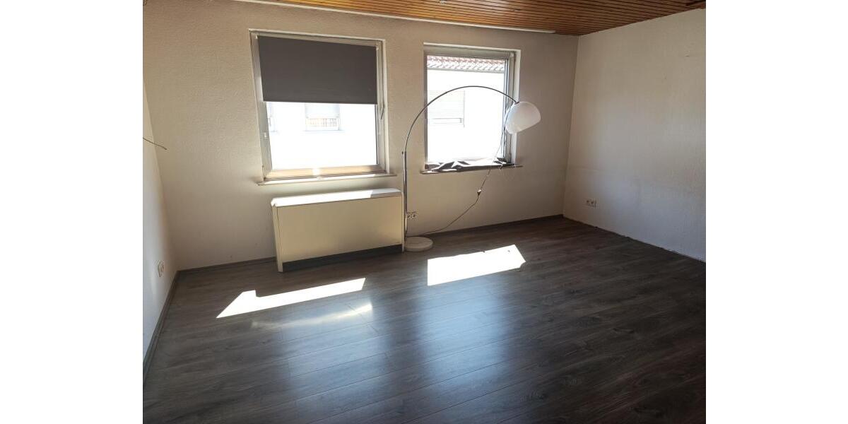 ObjNr:19726 - Freundliches 1-2 Fmilienhaus in ruhiger Lage von Waldsee 6 zimmer