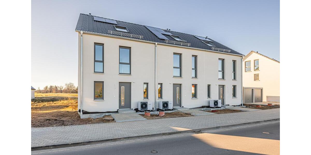 Reihenhaus Taucha - 5 Zimmer, 132 m&sup2;, 1.700&euro; | Angebot:25381914