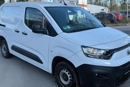 Fiat Doblo 33.307 km 14.900 &euro; Berlin 14167