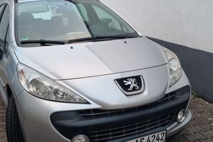 Peugeot 207 175.000 km 700 &euro; Griesheim 64347