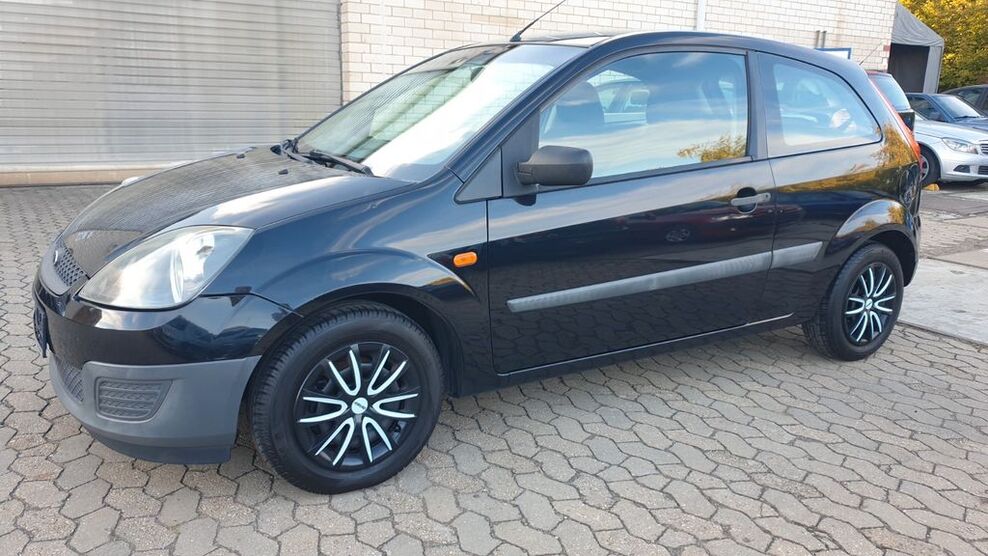 Ford Fiesta 256.380 km 1.350 € Rheinbach 53359