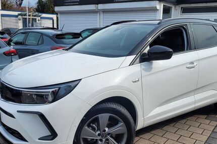 Opel Grandland (X) 14.230 km 23.490 &euro; Remchingen 75196
