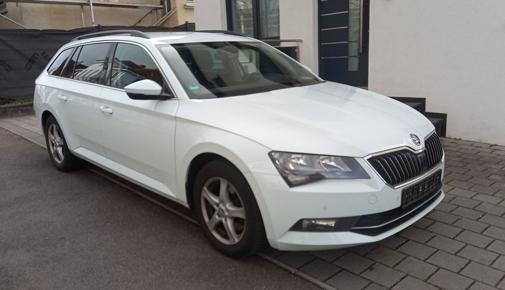 Skoda Superb 234.743 km 9.800 &euro; Heilbronn 74074