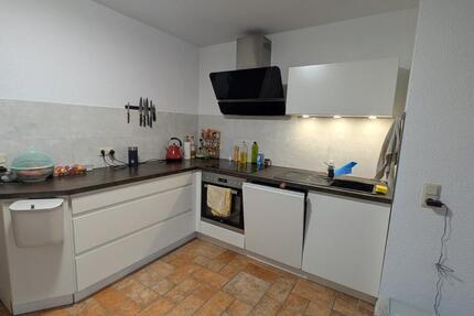 Charmante Erdgeschosswohnung mit großem Wohnzimmer & Balkon 3 zimmer