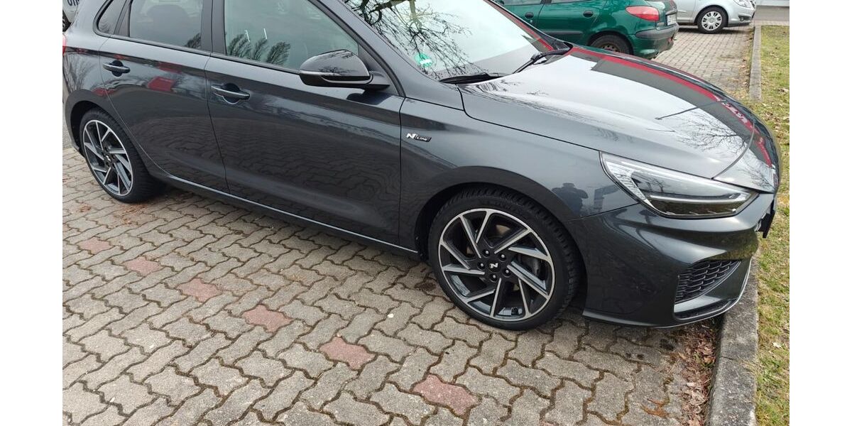 Hyundai i30 56.000 km 21.500 &euro; Stelle 21435