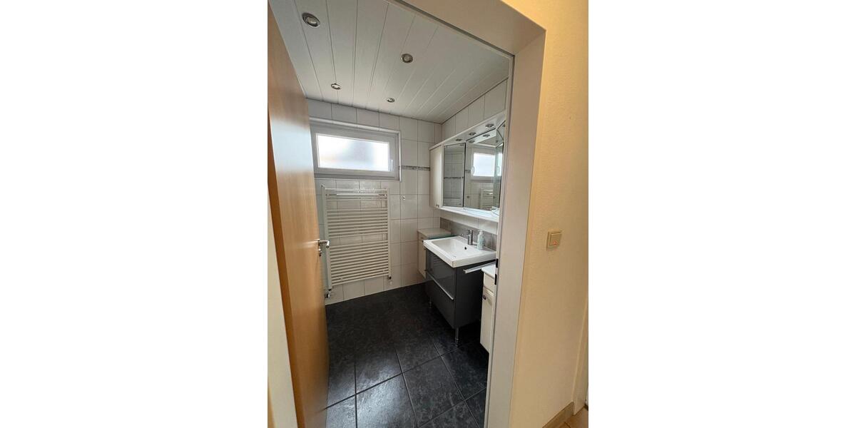 Einfamilienhaus Cuxhaven Groden - 8 Zimmer, 154 m&sup2;, 1.400&euro; | Angebot:26385951