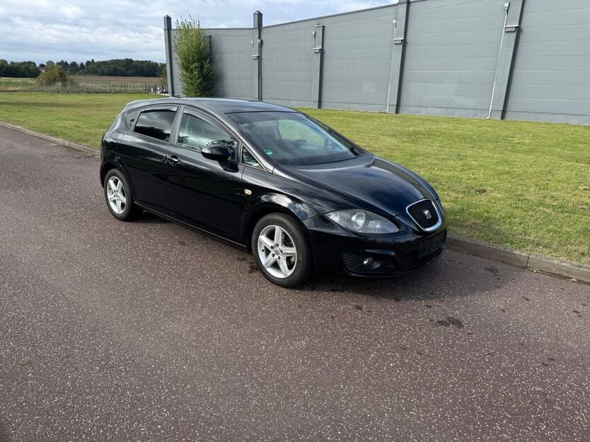 Seat Leon 150.000 km 4.999 € Magdeburg 39110