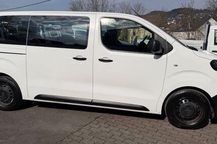 Opel Vivaro 76.000 km 17.800 &euro; Betzdorf 57518