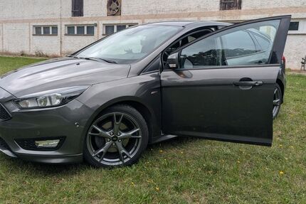 Ford Focus 140.000 km 8.500 &euro; Groß Pankow 16928