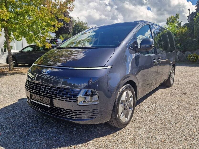 Hyundai STARIA 16.250 km 44.900 € Offenburg 77652