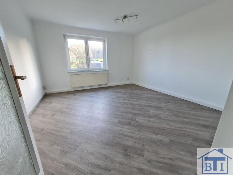 Etagenwohnung Leutersdorf - 3 Zimmer, 58 m&sup2;, 310&euro; | Angebot:25976362