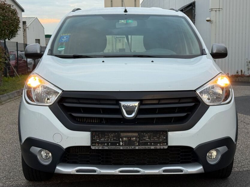 Dacia Lodgy 193.000 km 6.299 € Kelkheim 65779