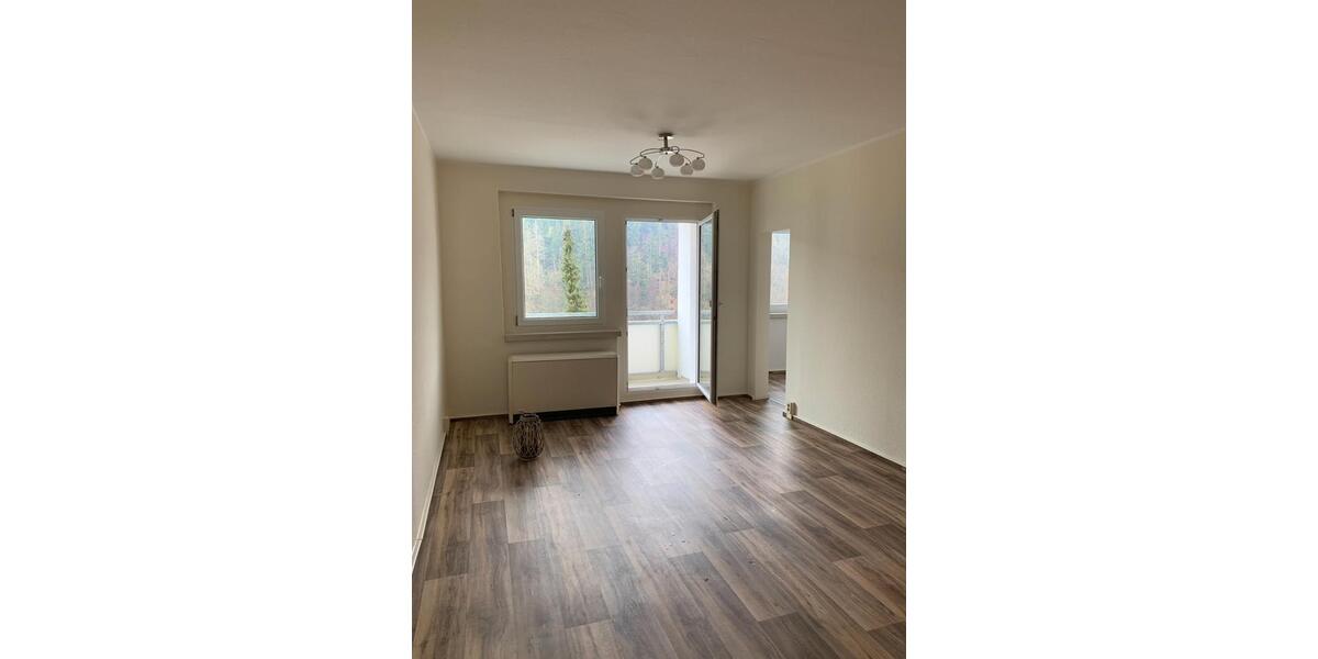 Etagenwohnung Zschopau - 3 Zimmer, 55 m&sup2;, 275&euro; | Angebot:26382758