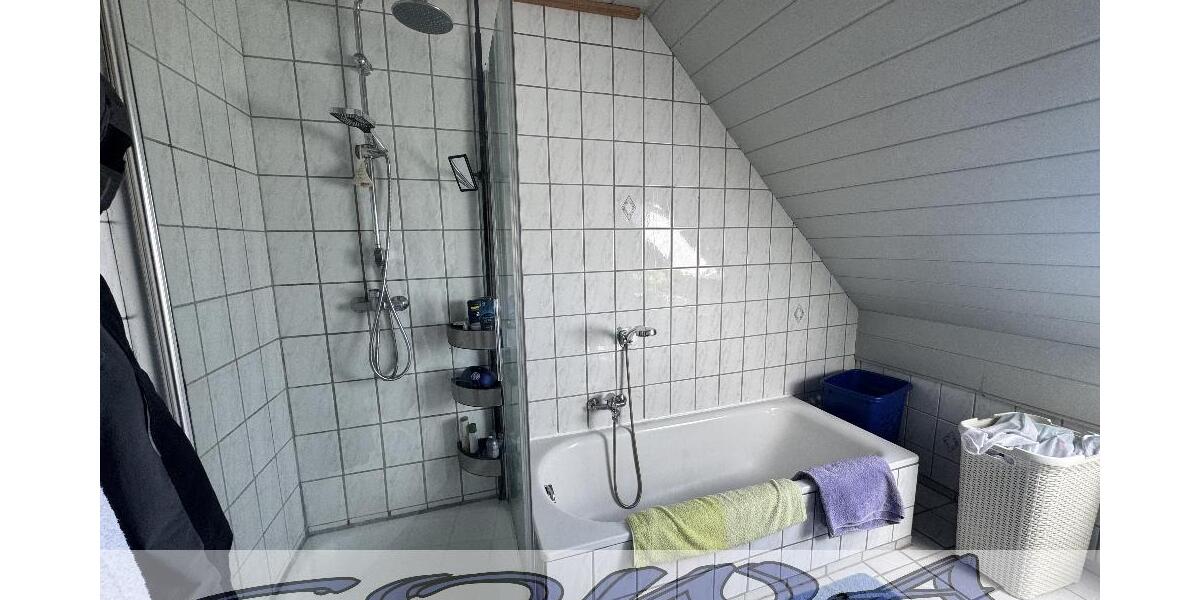 Charmantes Einfamilienhaus mit großem Garten, Garage und viel Platz für die ganze Familie - Ein Objekt von Ihrem Immobilienpartner SOWA Immobilien und Finanzen - Einfamilienhaus Königsmoos | Angebot:26957875