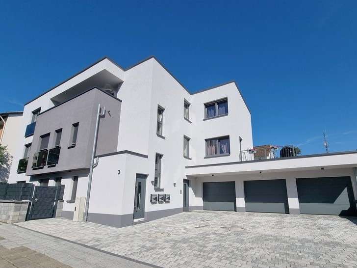 Wohnung zum Mieten in Kaiserslautern 2.480 € 142 m² 4 zimmer