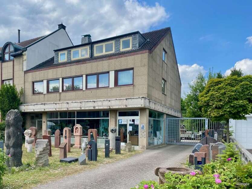 Haus zum Kaufen in Mönchengladbach 575.000 € 198 m²