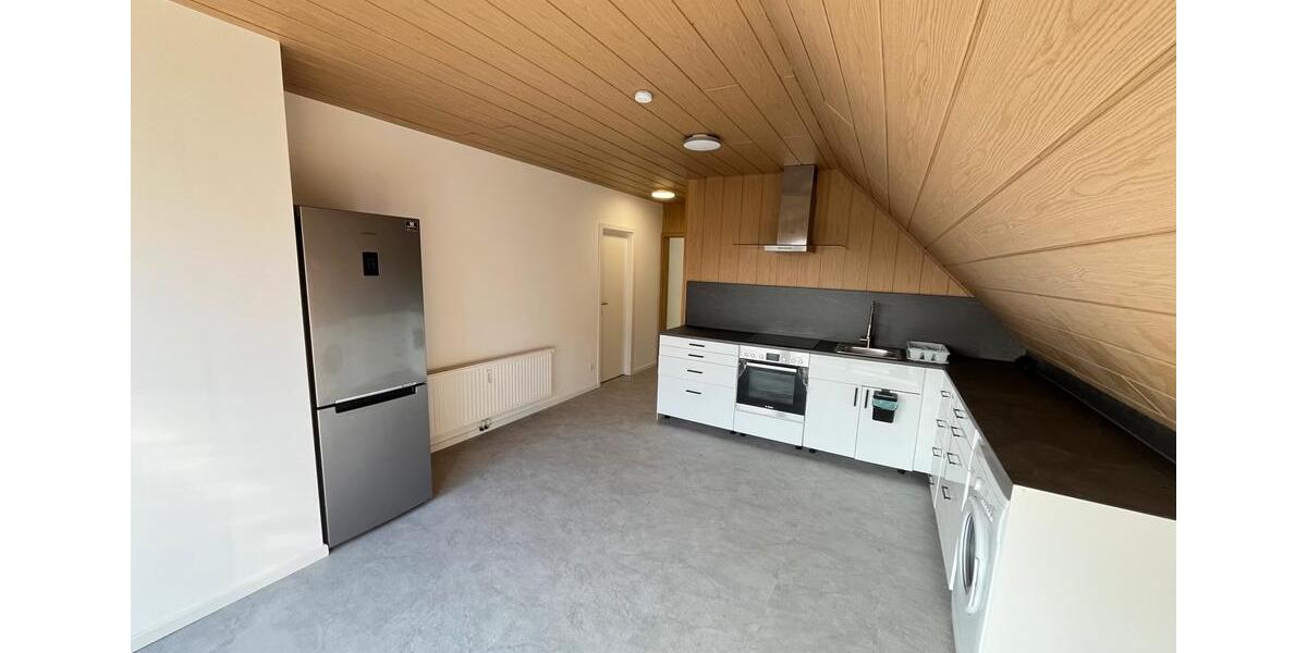 Dachgeschoßwohnung Horneburg - 1 Zimmer, 73 m&sup2;, 500&euro; | Angebot:25903343