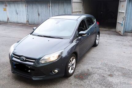 Ford Focus 210.000 km 2.000 &euro; Regensburg 93051