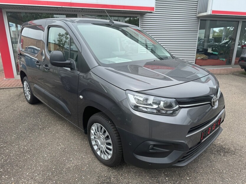 Toyota Pro Ace City 89.000 km 15.200 € Baden-Baden 76530