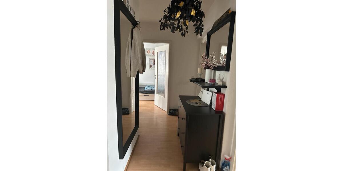 Etagenwohnung Bürgel - 3 Zimmer, 60 m&sup2;, 560&euro; | Angebot:26325960