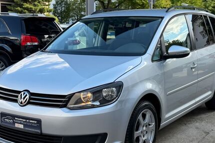 VW Touran 178.000 km 5.990 &euro; Recklinghausen 45663